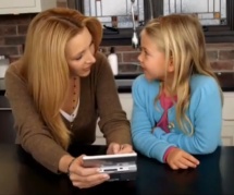 lisa kudrow impostor daughter.jpg